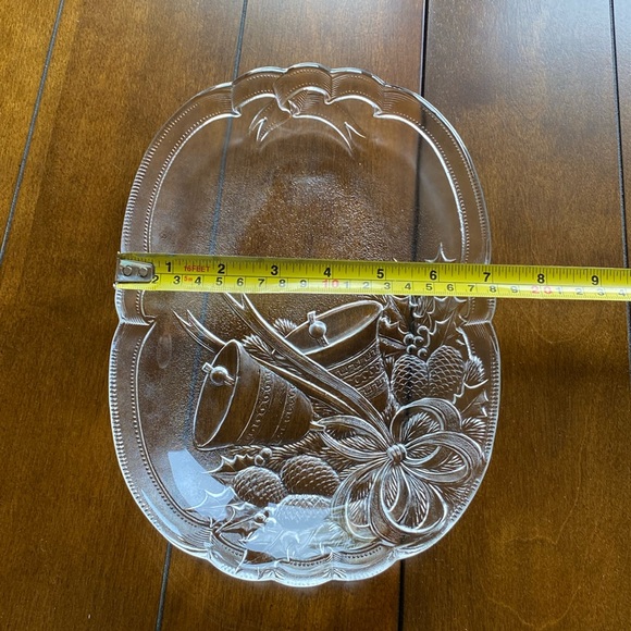 Vintage MIKASA Crystal Christmas ‘ Holiday Bells’ Oblong Plate 10 1/4 Inches - Picture 3 of 7